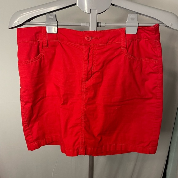St. John's Bay Red Skort size‎ 6 - Picture 1 of 8
